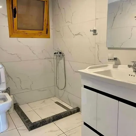Village Apartment *