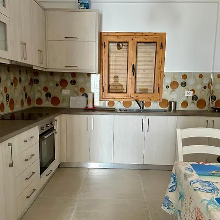 Village Dhermi