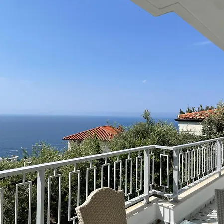Village * Dhërmi